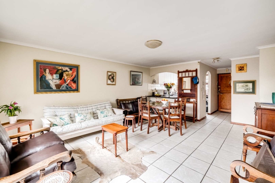 2 Bedroom Property for Sale in Lakeside Western Cape